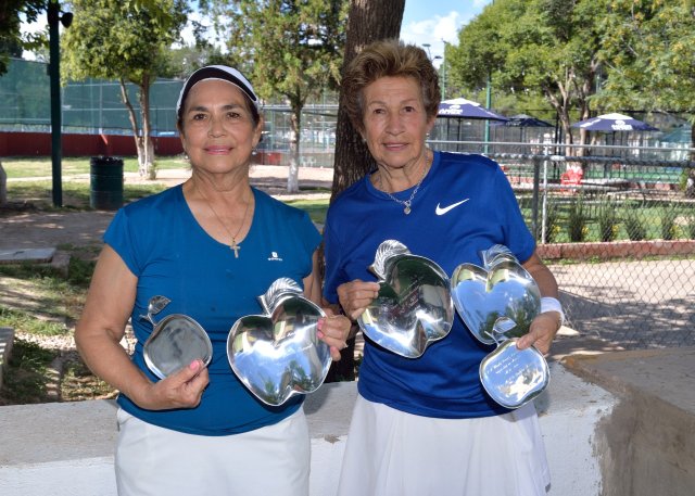 Chihuahuenses ganan el tenis máster 70 y más en CDMX